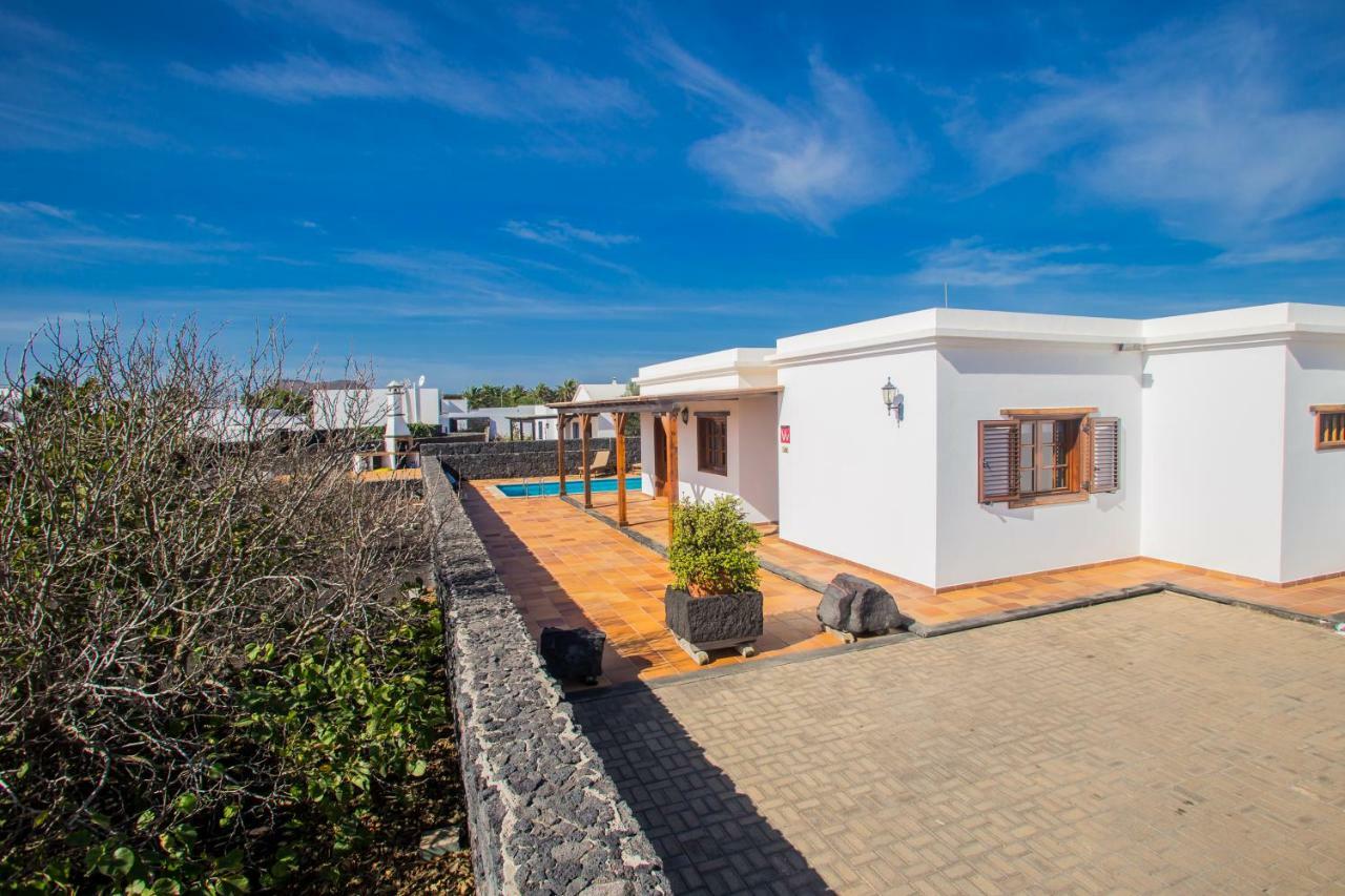 A2 Casas Y Juani Y Juan Lanzarote *