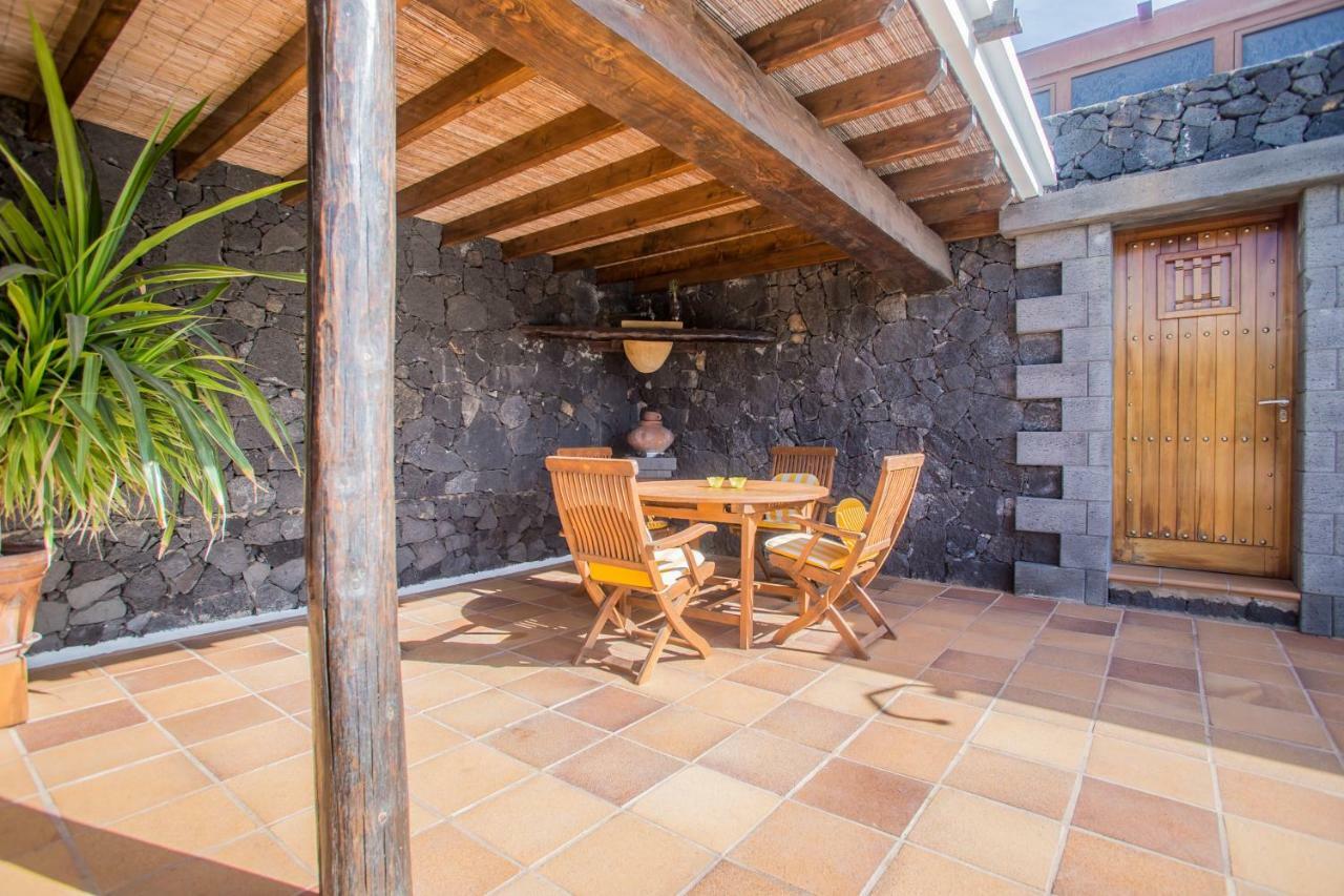 A2 Casas Y Juani Y Juan Lanzarote
