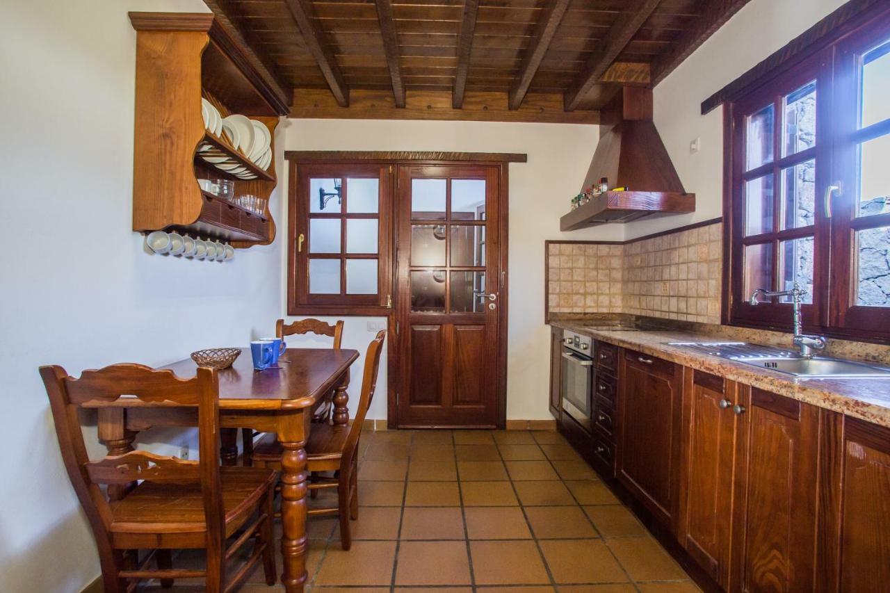 A2 Casas Y Juani Y Juan Lanzarote